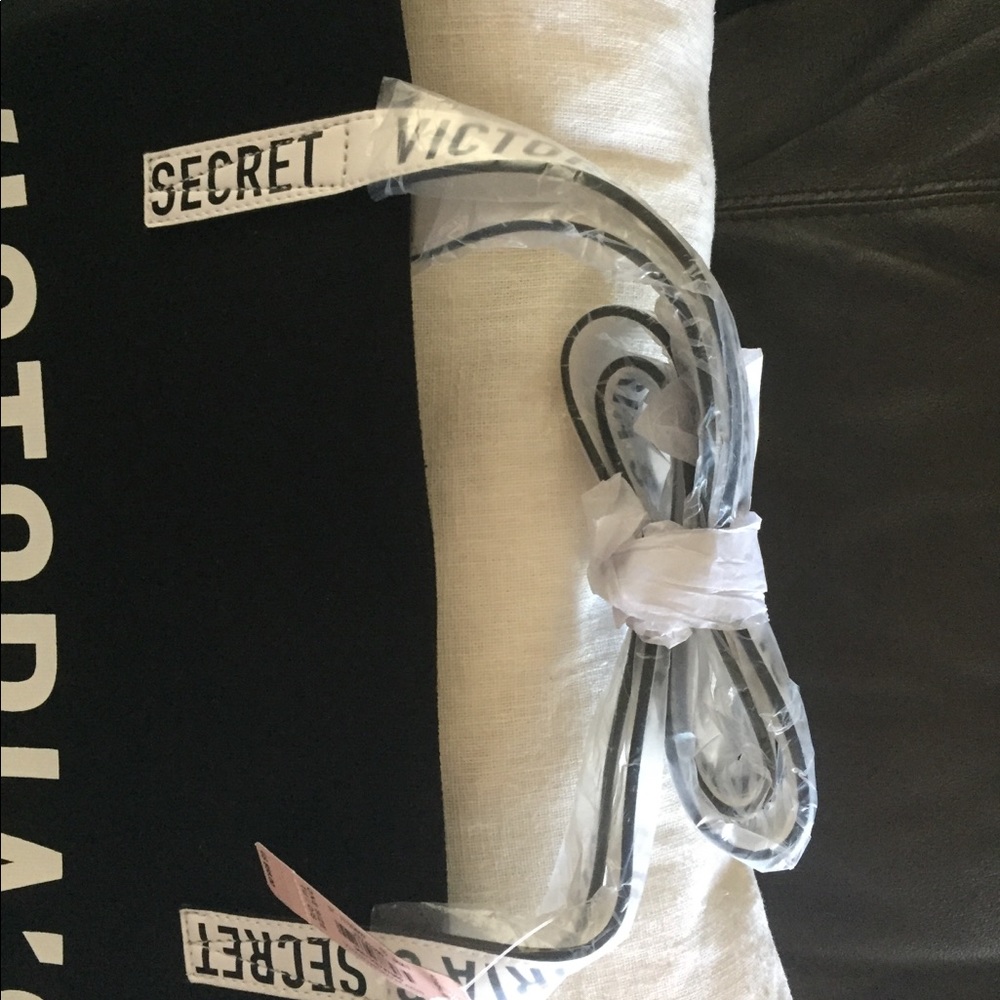 Victoria Secret Tote - Picture 4 of 5